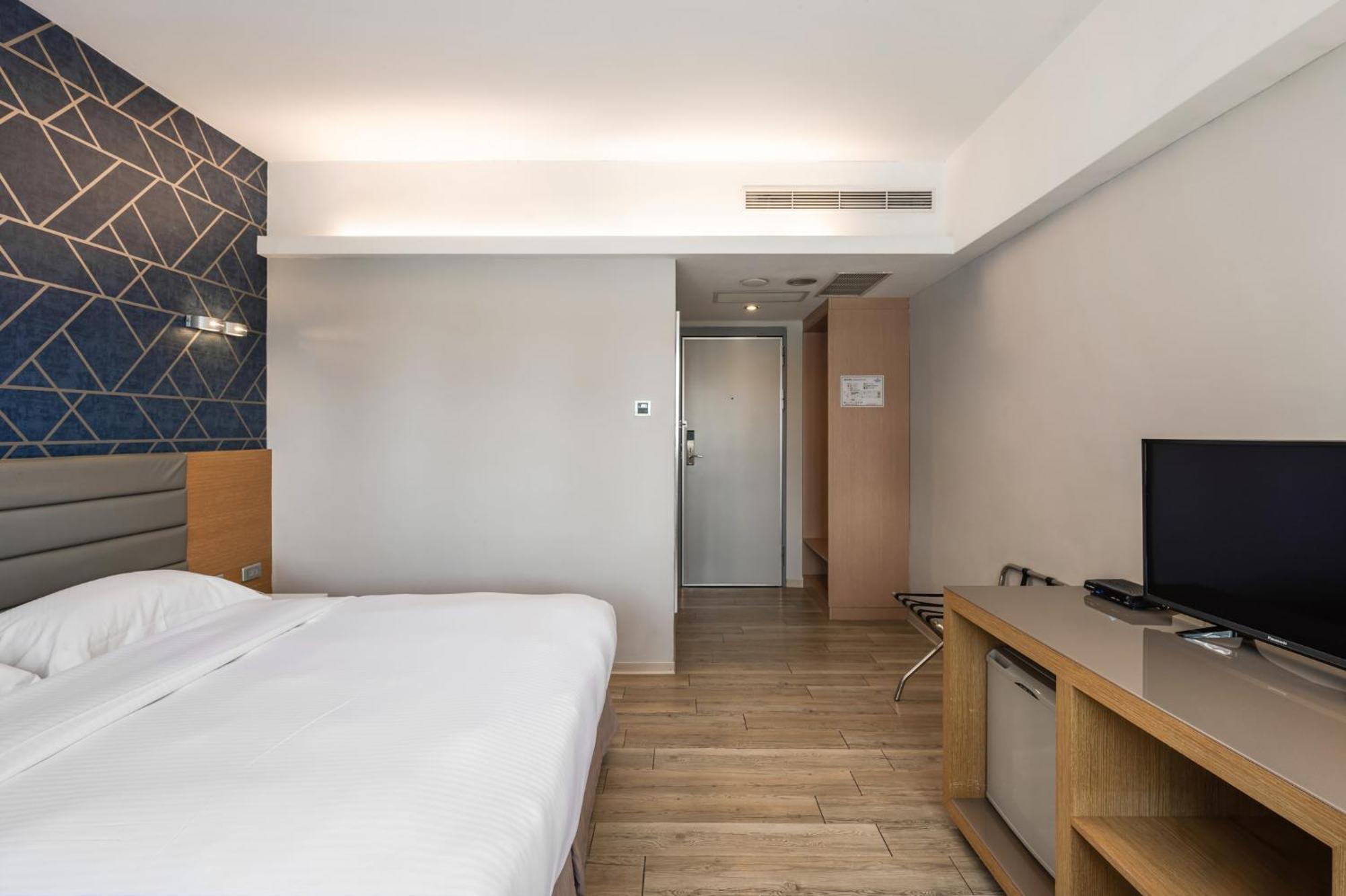 The Riverside Hotel Esthetics Kaohsiung Exterior foto