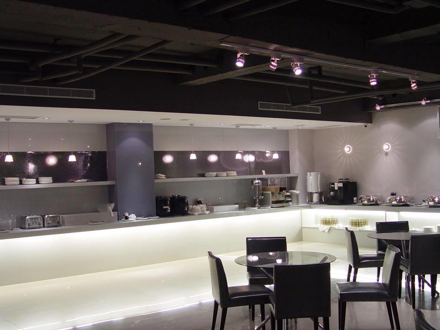 The Riverside Hotel Esthetics Kaohsiung Exterior foto